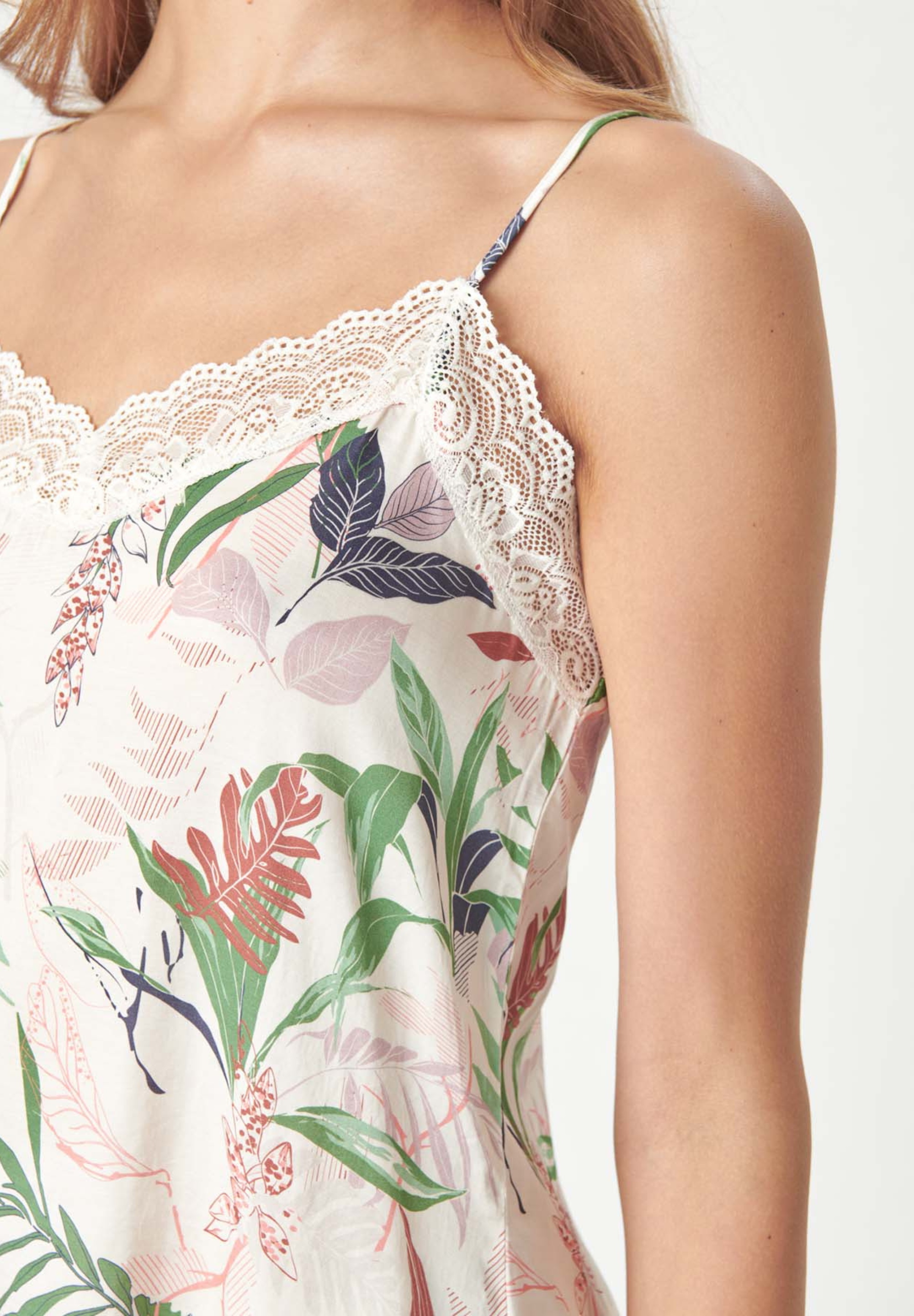 Karen Chemise Top, Snow White