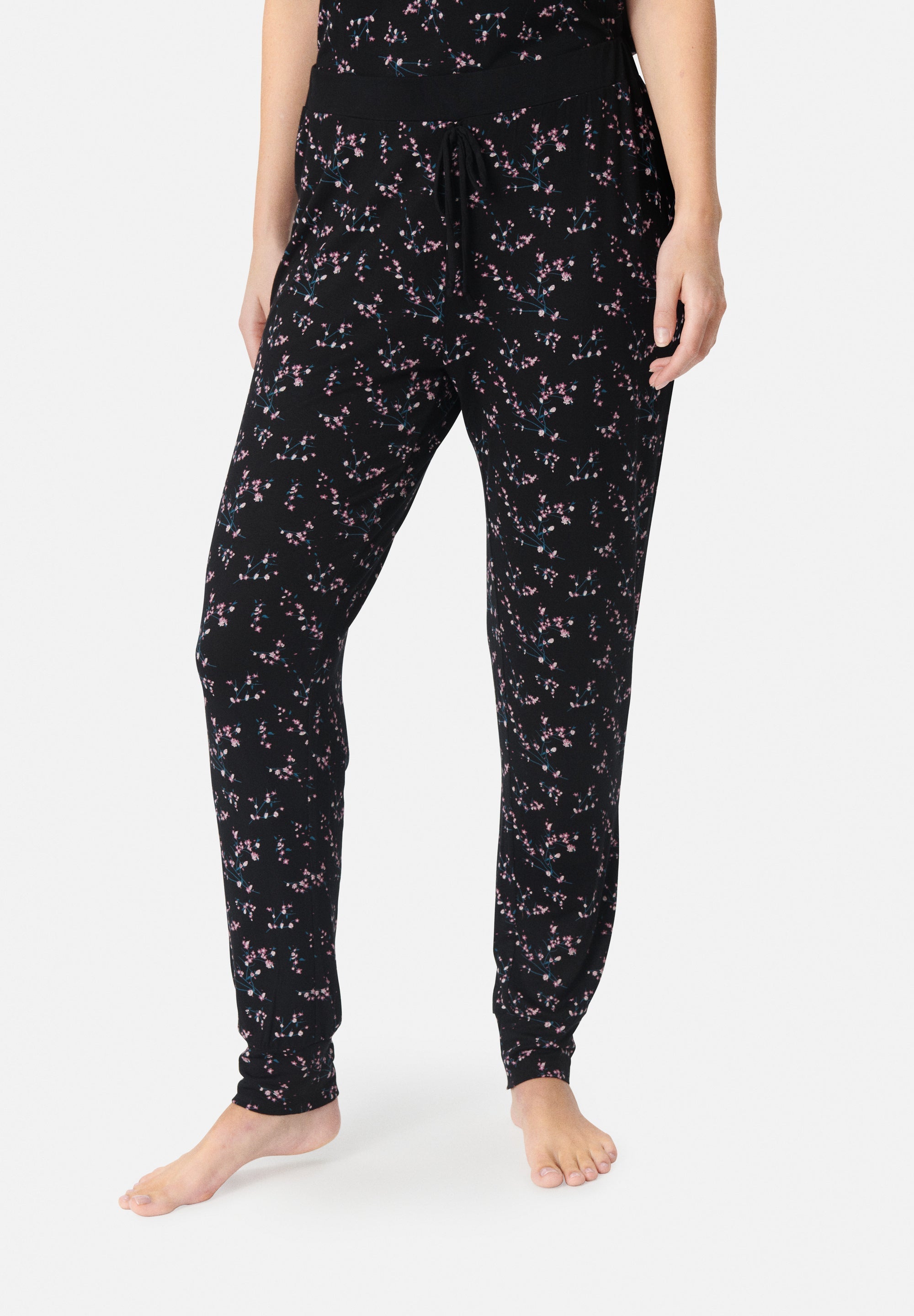 Johanne Pants, Black