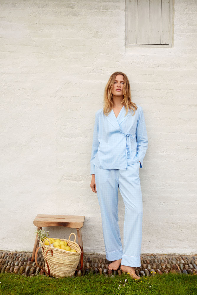 Nicola Pants, Windsurfer Check